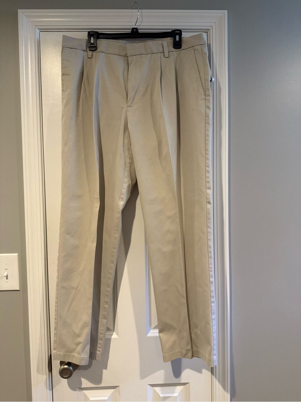 Dockers Men's Khaki dress pants